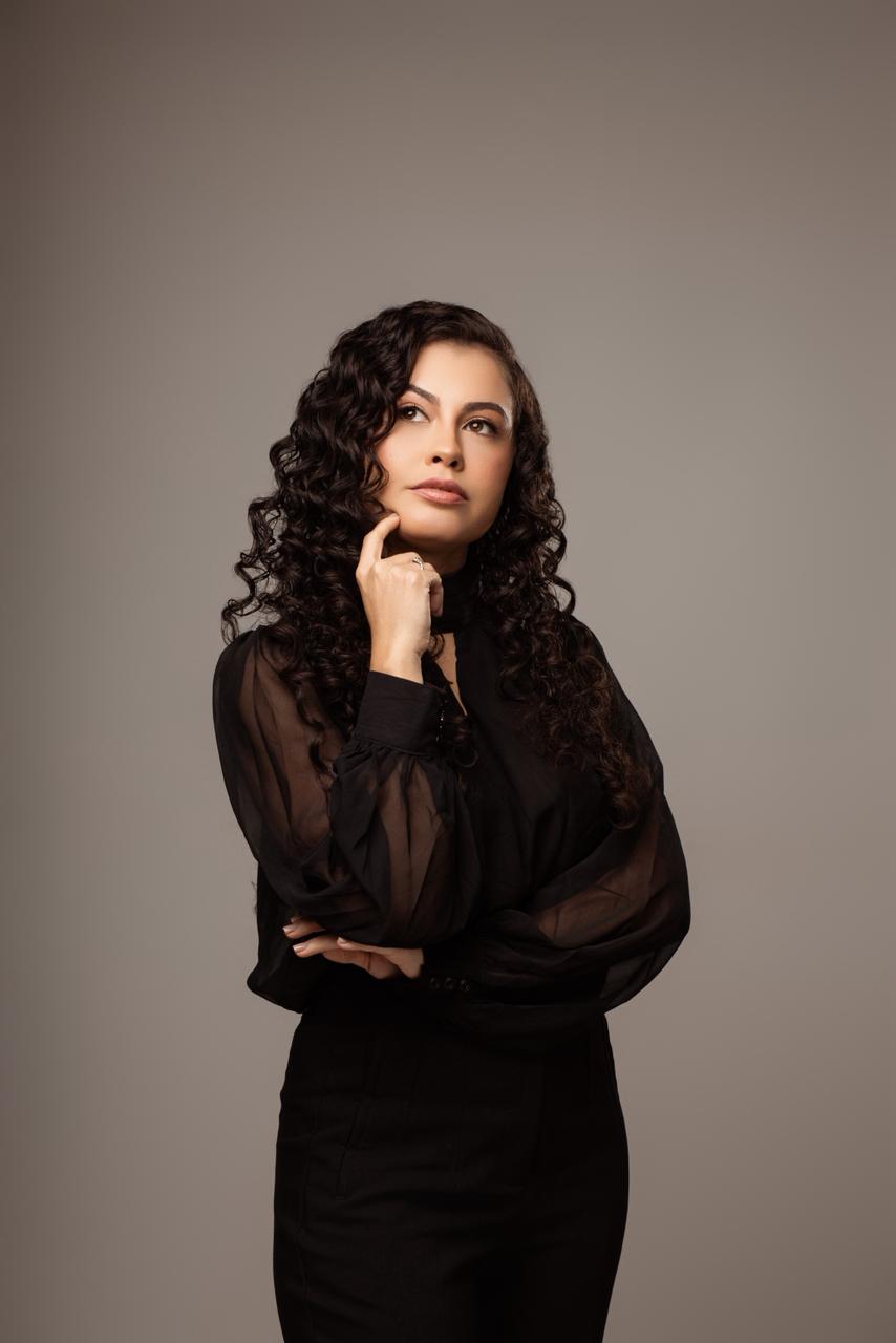 Dra. Larissa Trigueiro